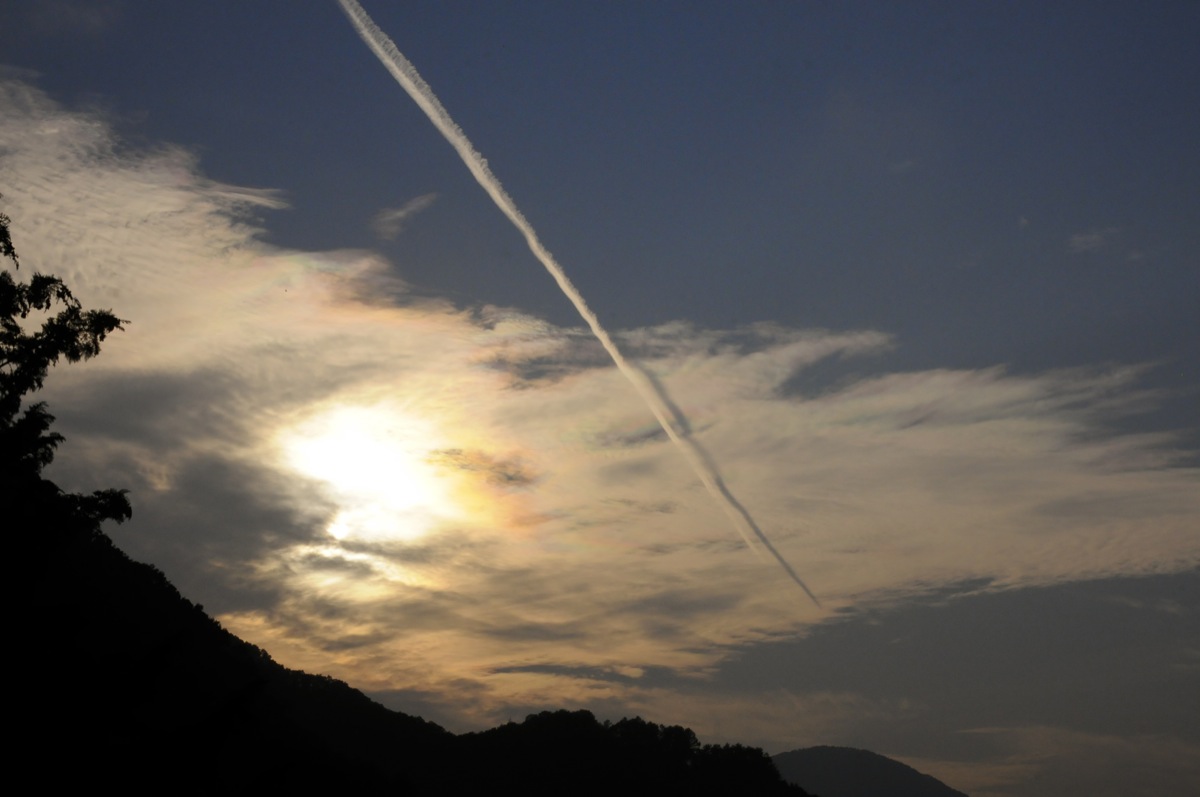 2013.11. 夕焼けの飛行機雲